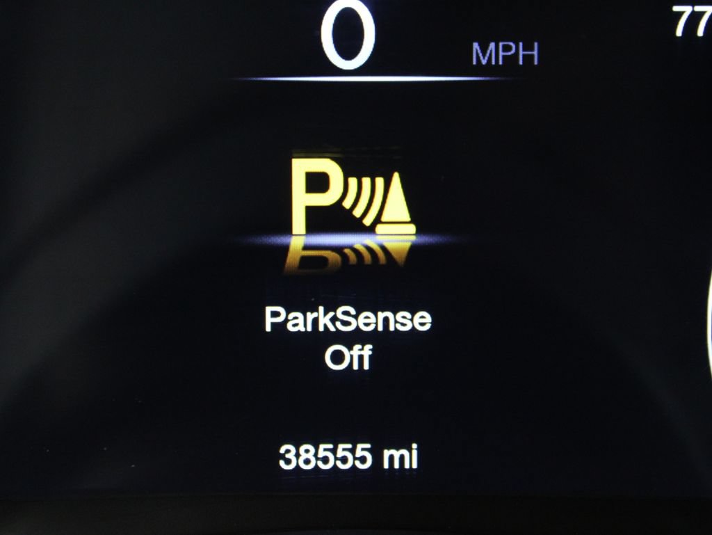 Used 2021 Jeep Grand Cherokee Altitude AWD/4WD image 19