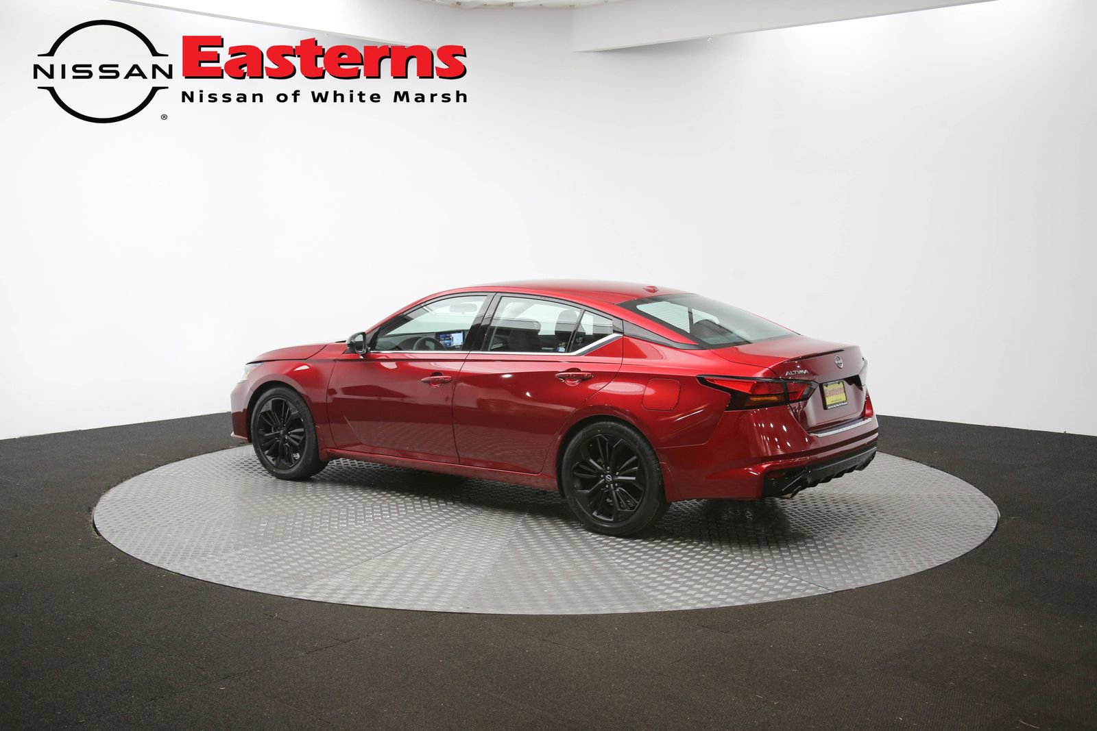 Used 2023 Nissan Altima 2.5 SR w/ SR Premium Package image 73