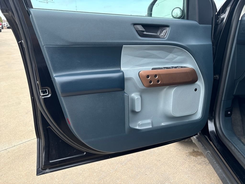 Used 2023 Ford Maverick Lariat w/ Lariat Luxury Package image 18