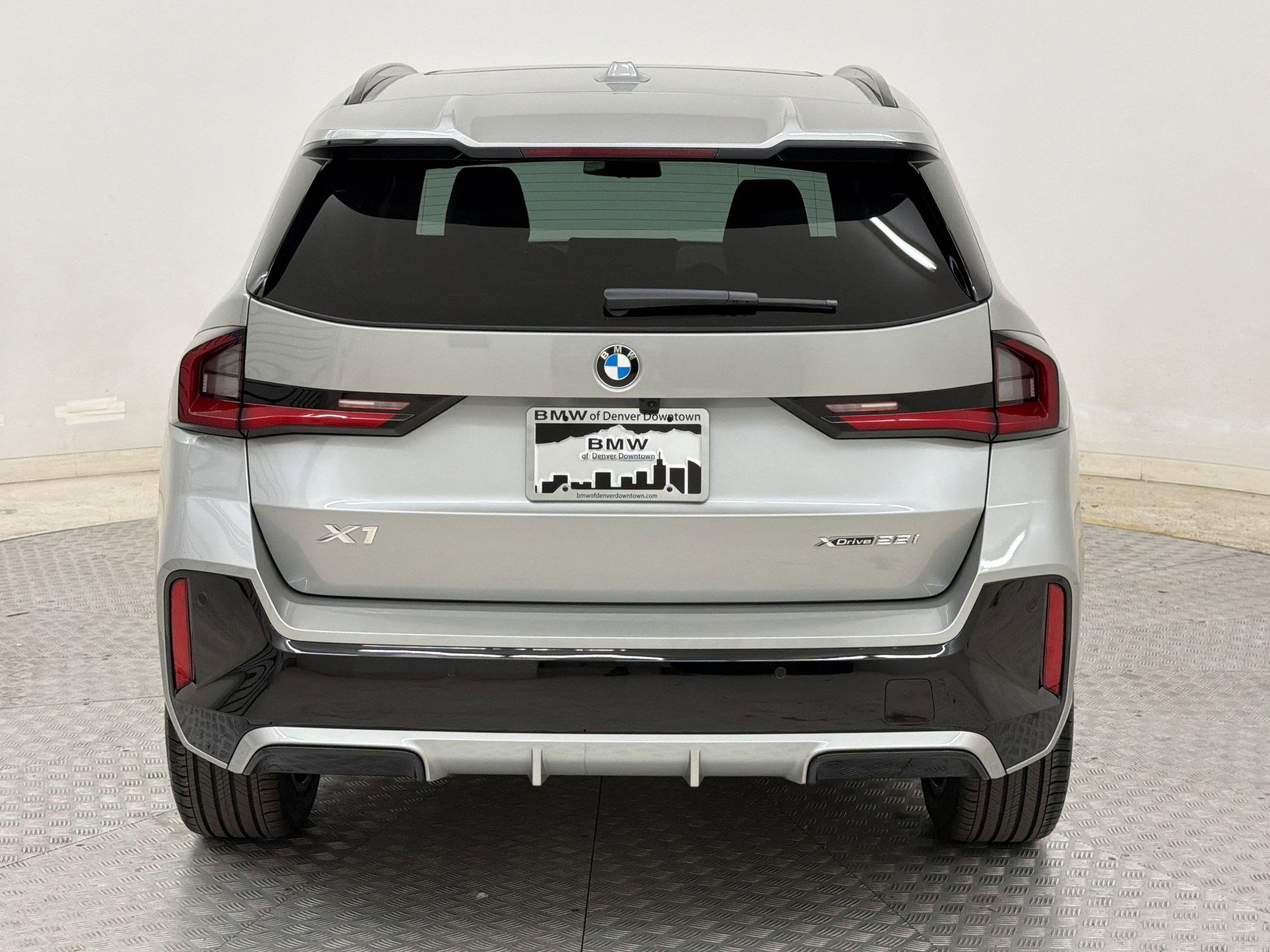New 2026 BMW X1 xDrive28i w/ M Sport Package AWD/4WD image 10