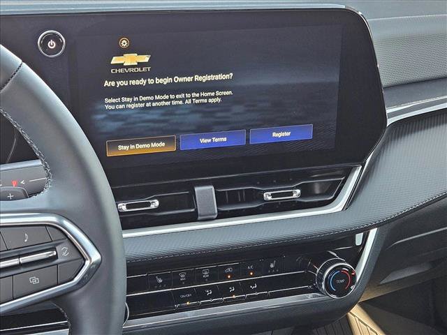 New 2026 Chevrolet Equinox LT w/ Midnight Edition FWD image 14