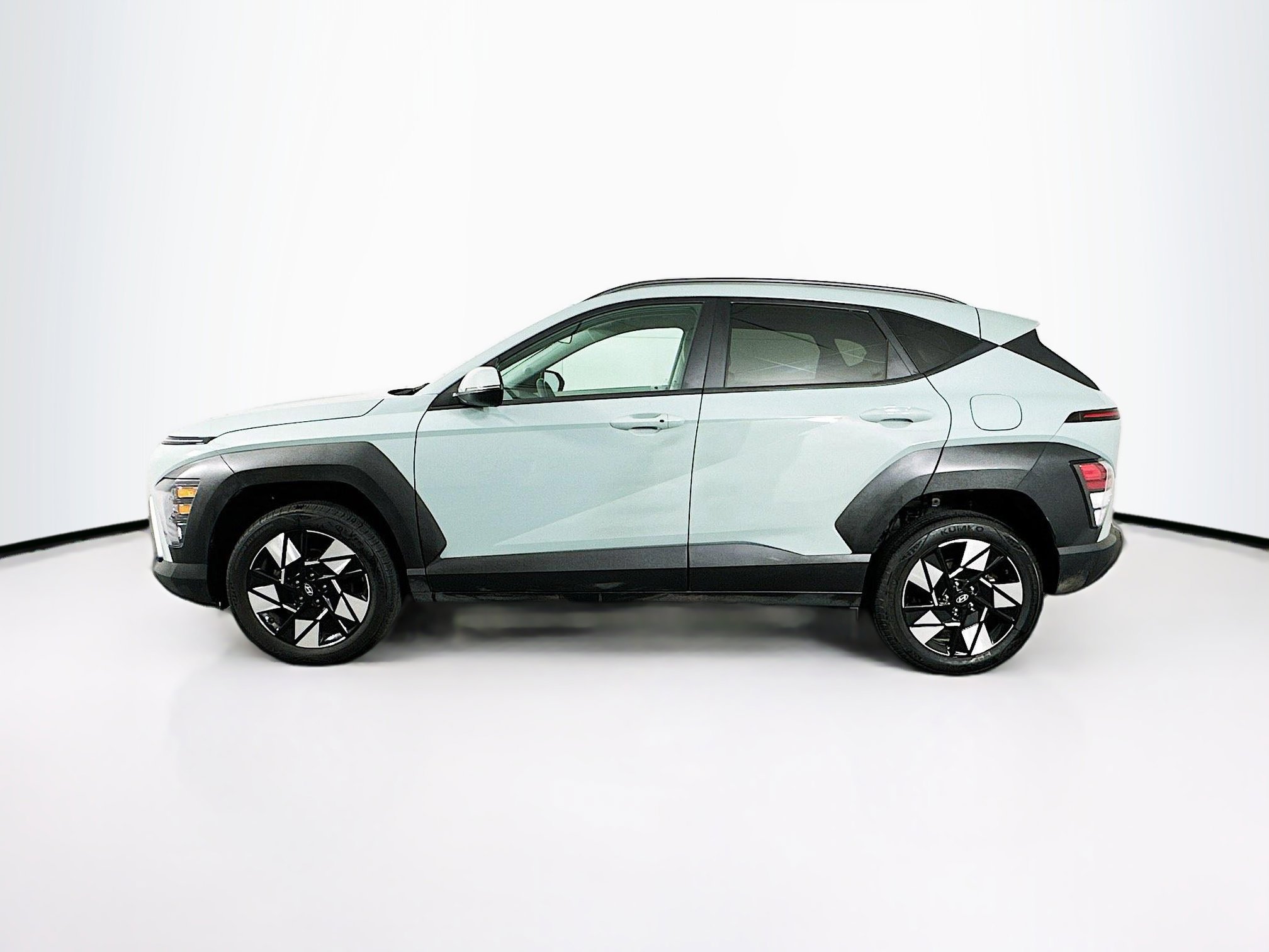Used 2024 Hyundai Kona SEL image 4