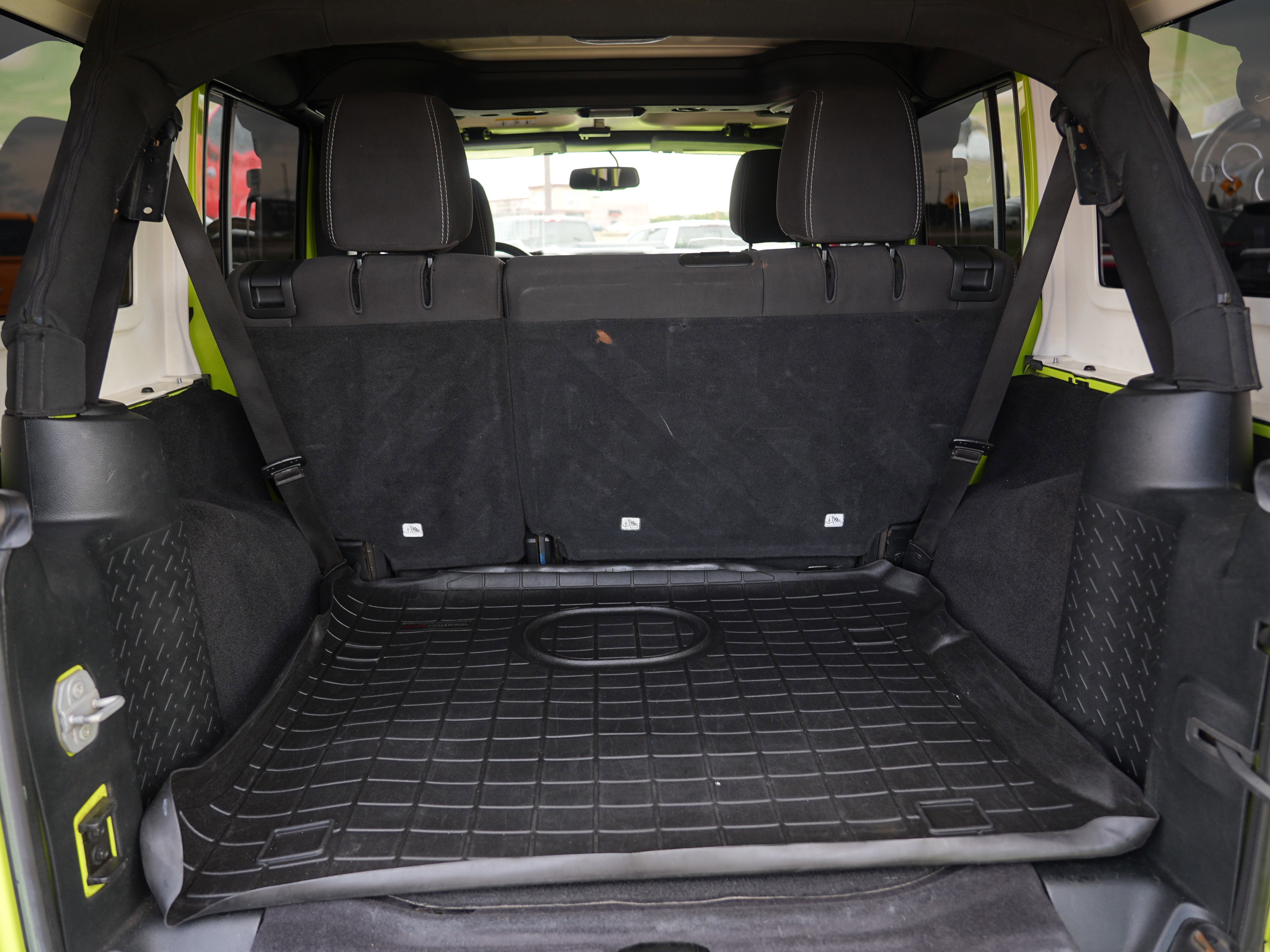 Used 2016 Jeep Wrangler Unlimited Sahara w/ Dual Top Group image 27