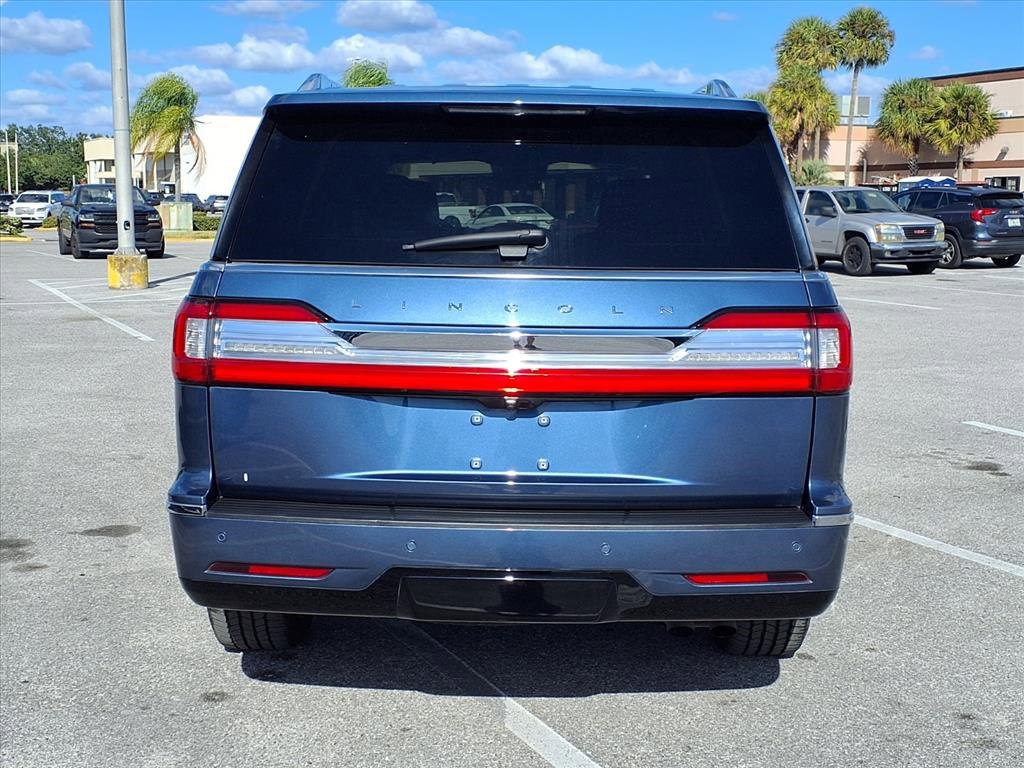 Used 2020 Lincoln Navigator Reserve w/ Luxury Package image 6
