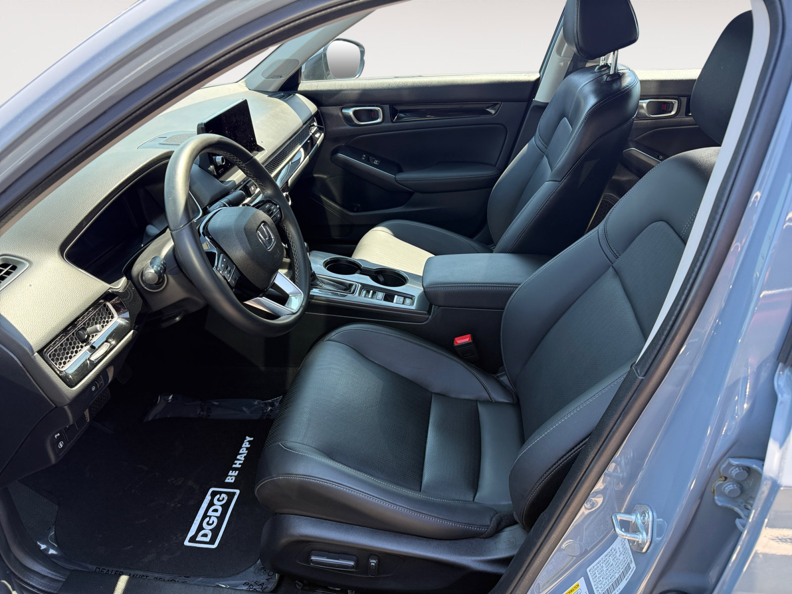 Used 2023 Honda Civic Touring image 10