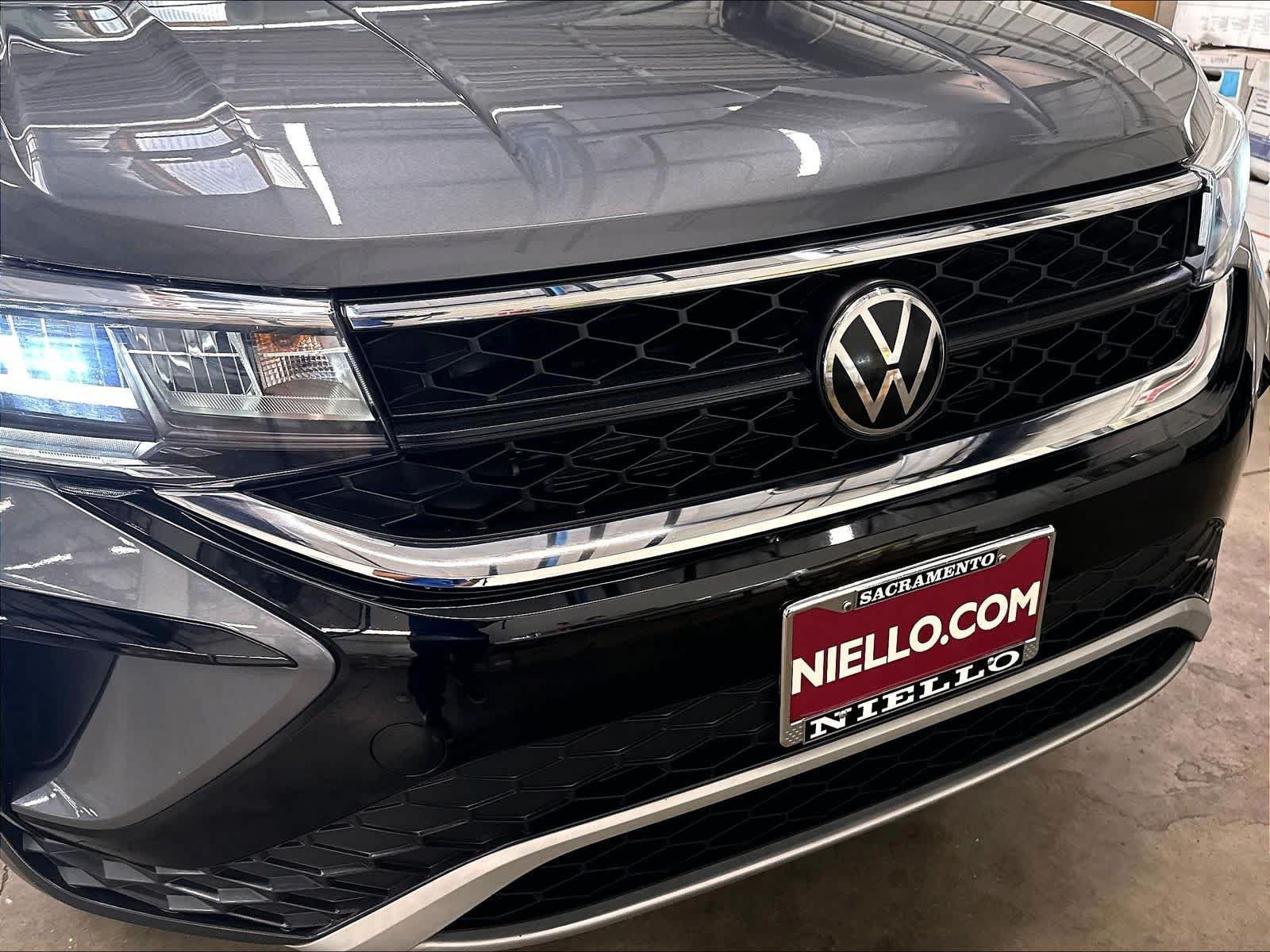 Used 2024 Volkswagen Taos S AWD/4WD image 34
