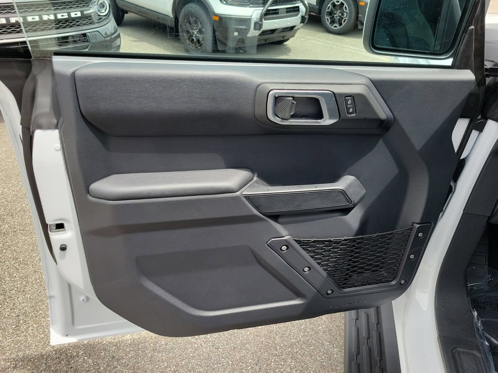 New 2026 Ford Bronco Outer Banks w/ Sasquatch Package AWD/4WD image 12