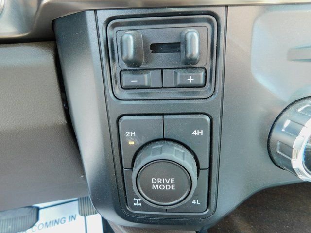 Used 2024 Ford F350 King Ranch w/ Chrome Package image 32