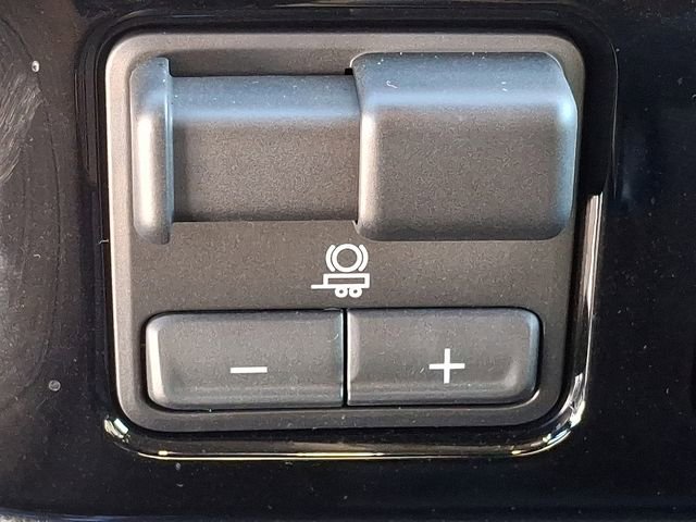 Used 2025 GMC Sierra 1500 Elevation image 26