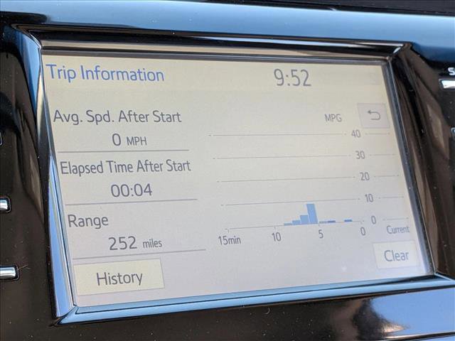 Used 2018 Toyota Camry LE FWD image 13