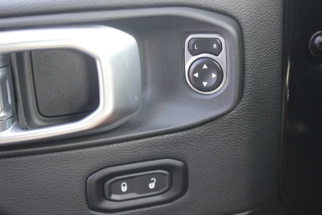 Used 2024 Jeep Wrangler High Altitude AWD/4WD image 20