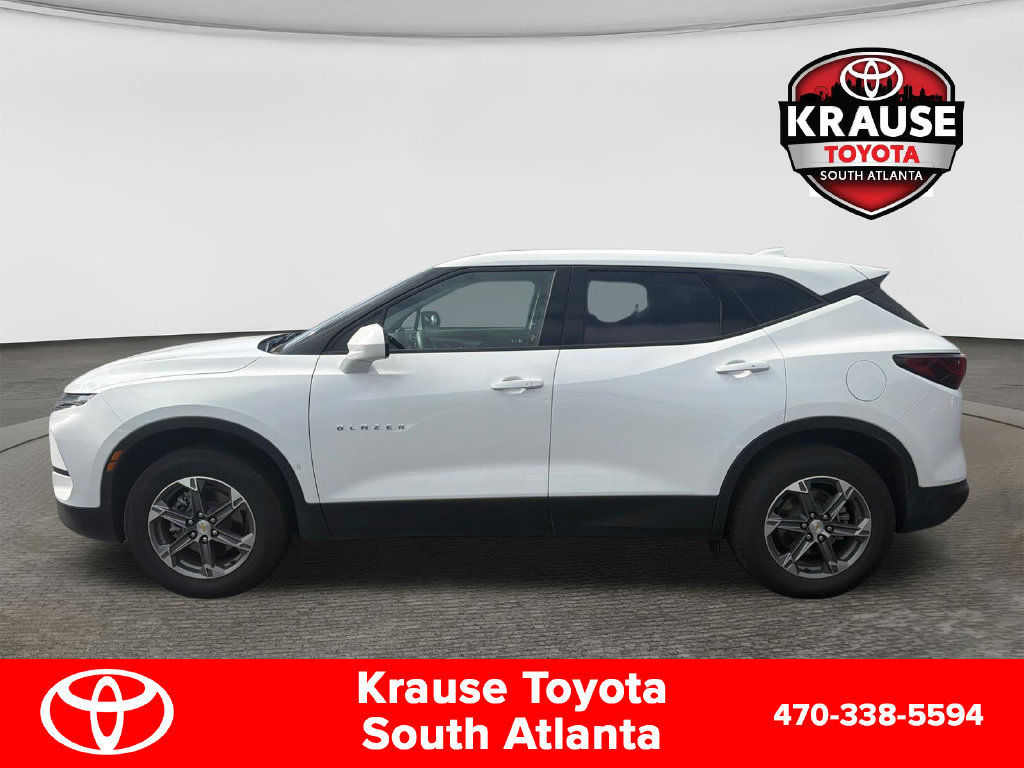 Used 2025 Chevrolet Blazer LT FWD image 4