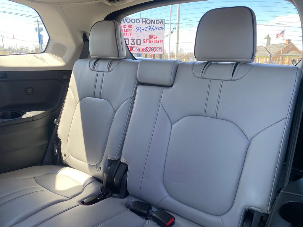 Used 2025 Honda Pilot Elite image 19