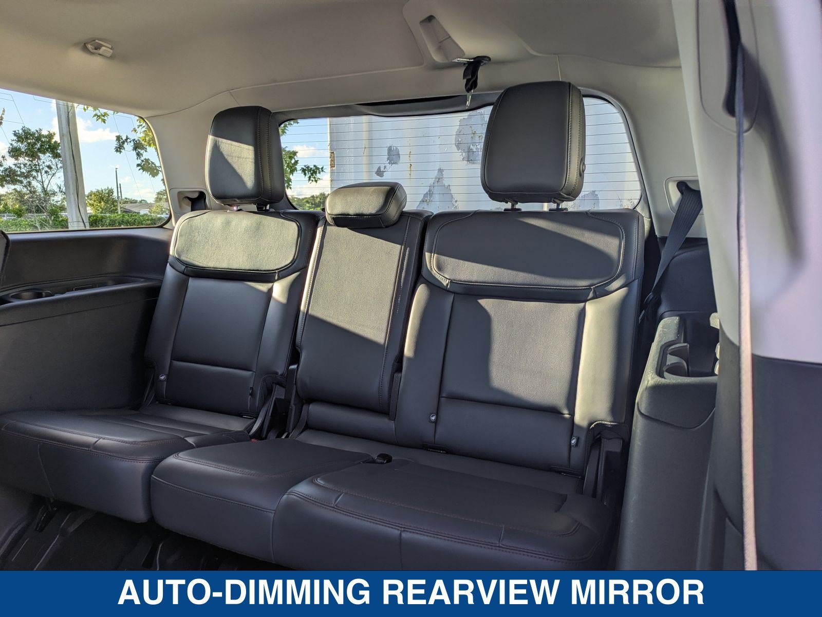 Used 2025 Ford Expedition Active AWD/4WD image 18