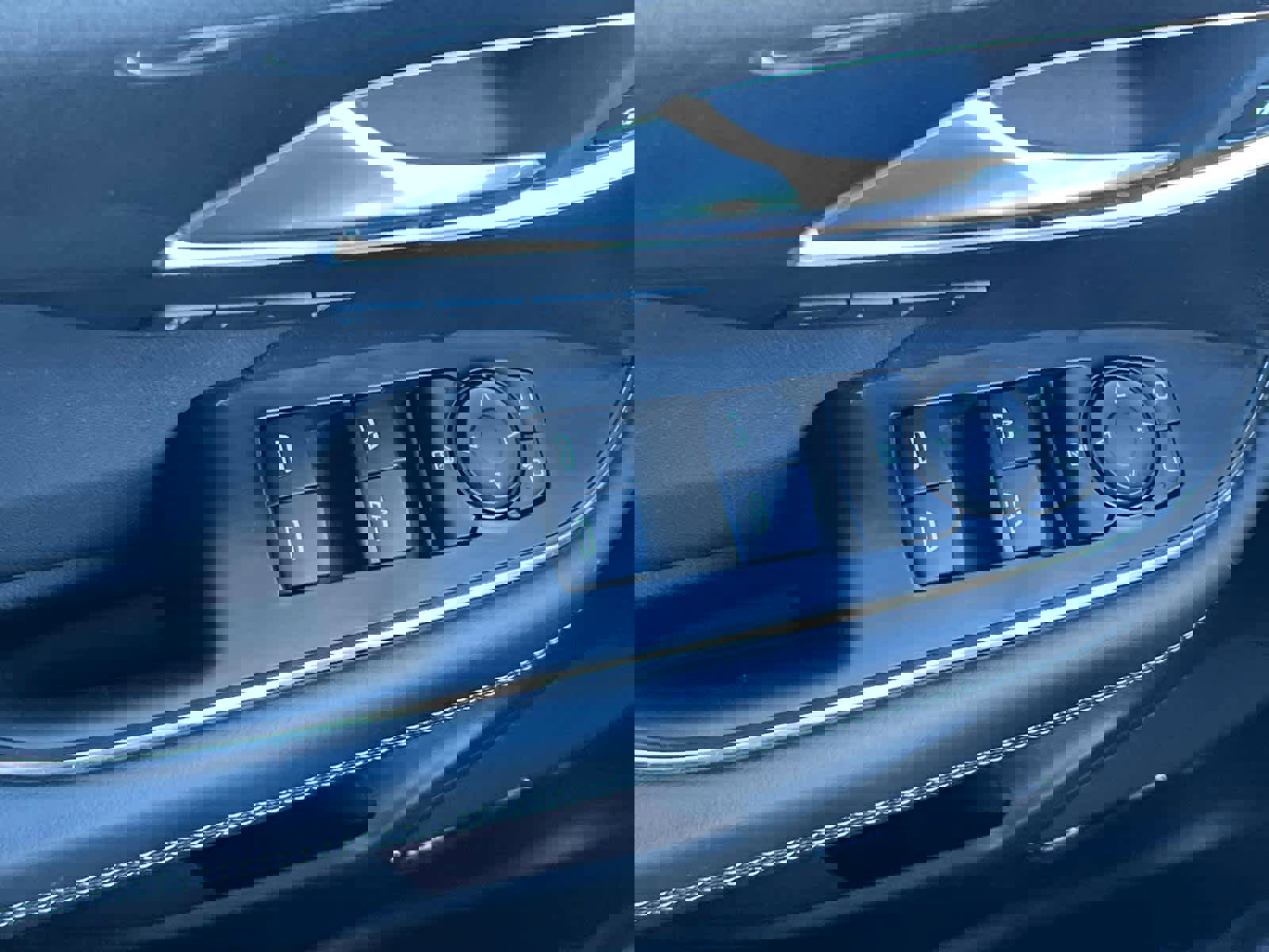 Certified 2025 Buick Envision Preferred image 22