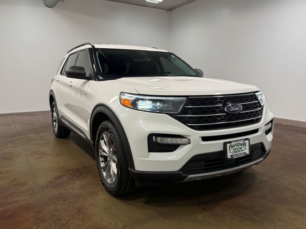Used 2022 Ford Explorer XLT w/ Equipment Group 202A AWD/4WD image 30