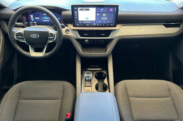 Used 2025 Ford Explorer Active RWD image 13
