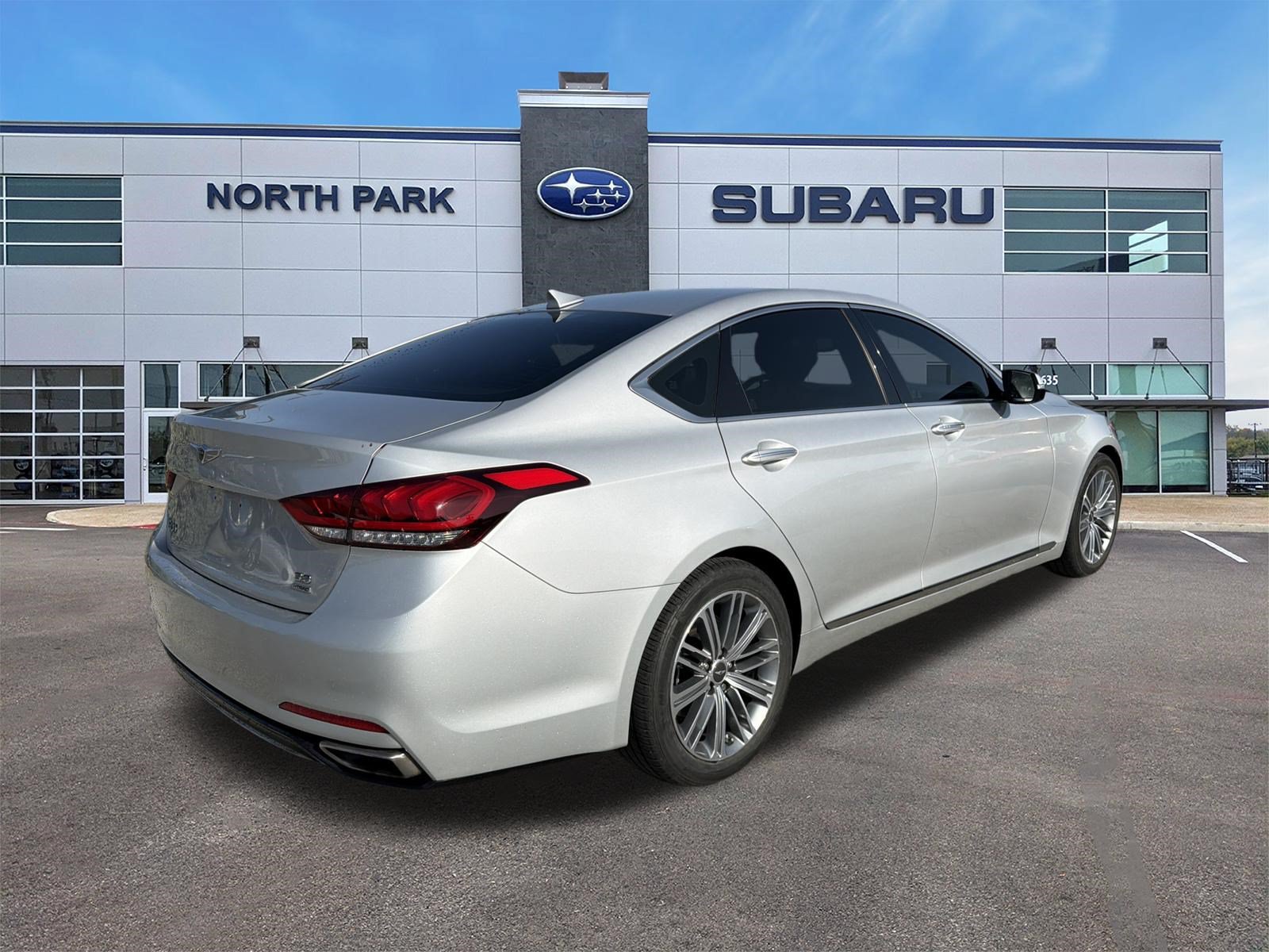Used 2018 Genesis G80 3.8 AWD/4WD image 3