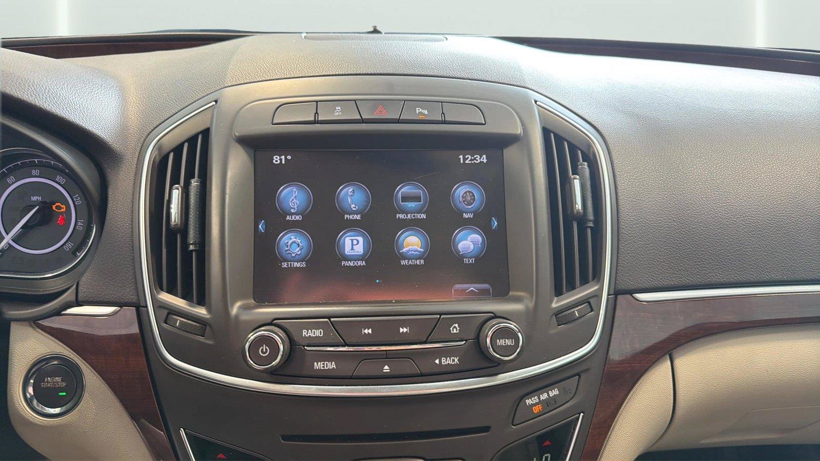 Used 2016 Buick Regal Premium FWD image 12