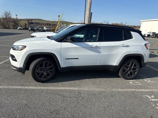 Used 2026 Jeep Compass Limited image 5