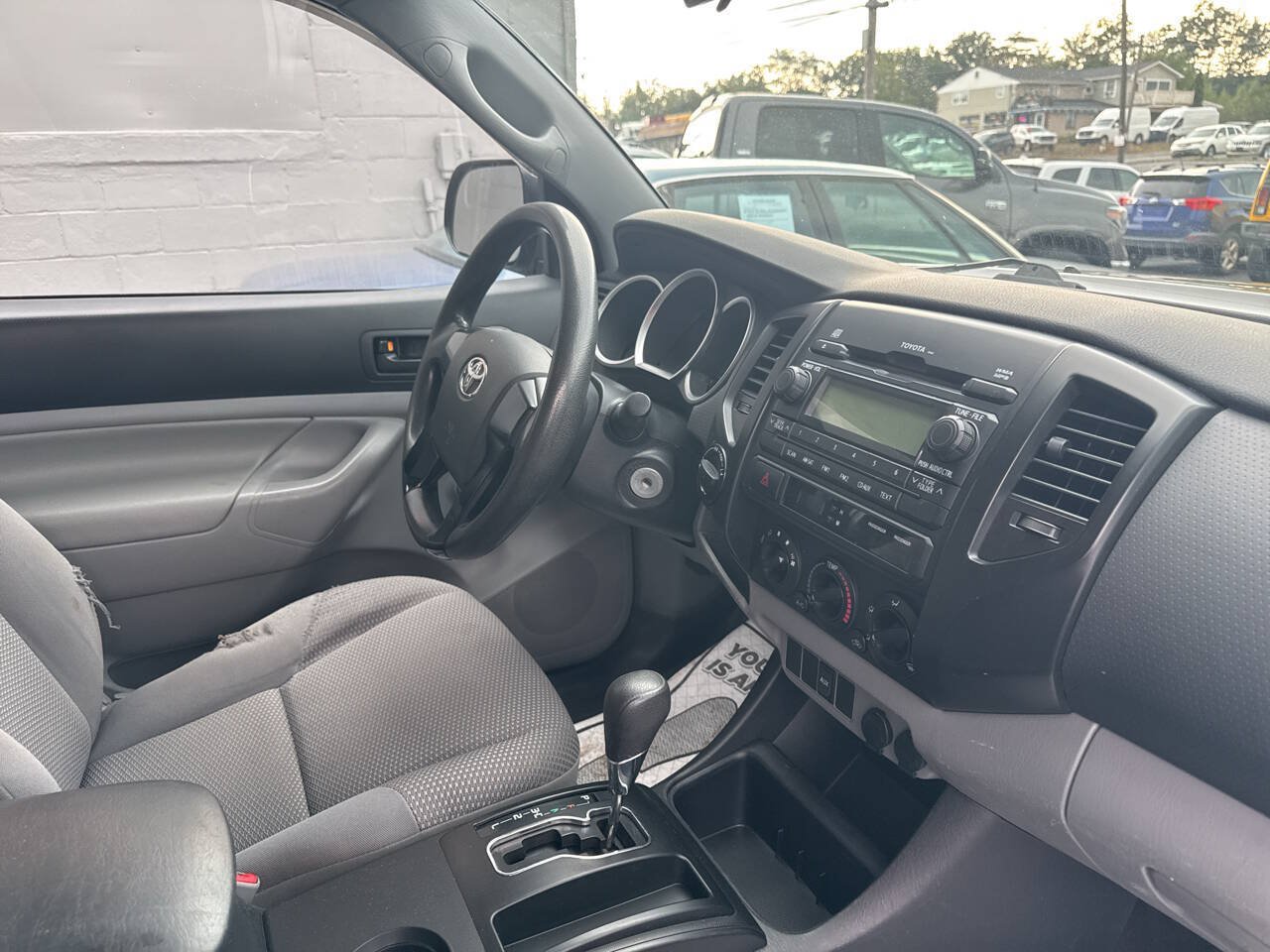 Used 2012 Toyota Tacoma 4x4 Regular Cab image 21