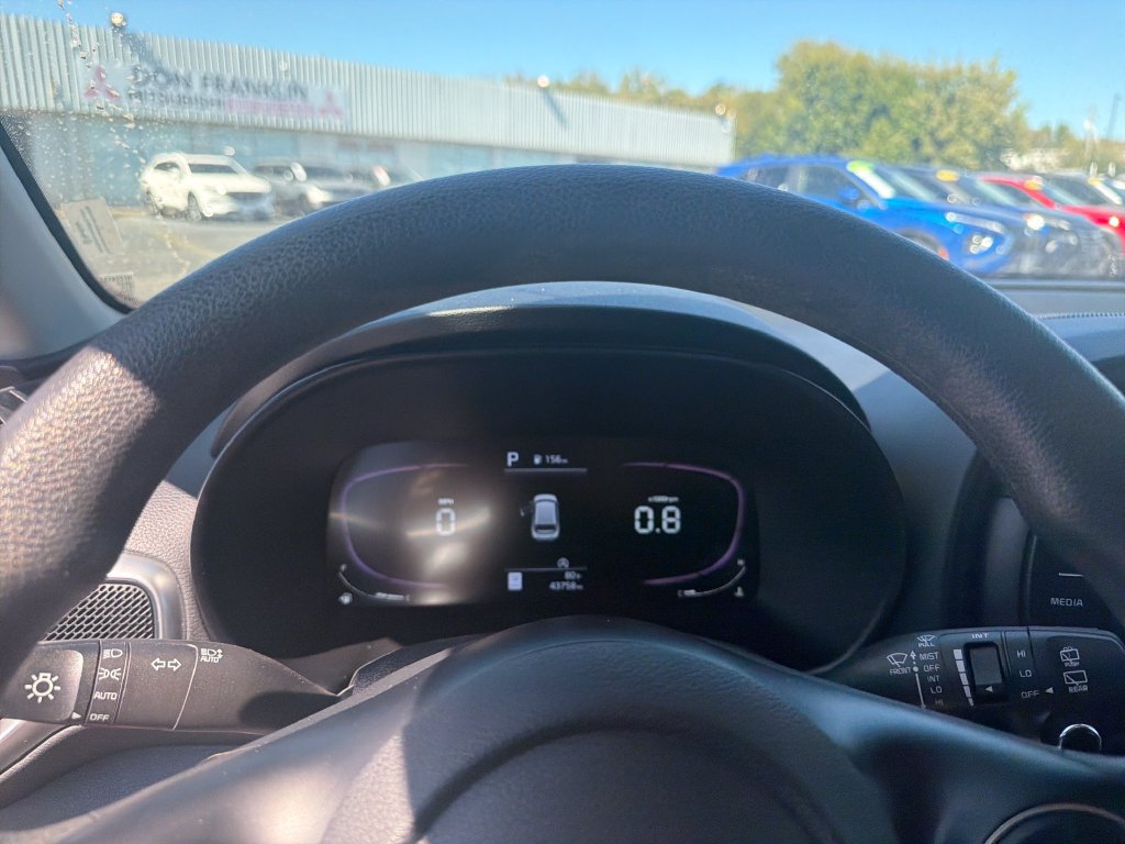 Used 2024 Kia Soul LX w/ Option Group 015 FWD image 19