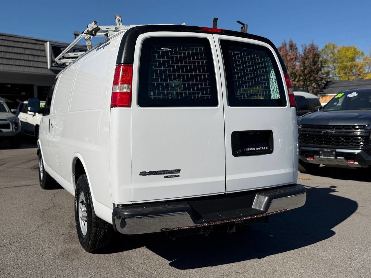 Used 2014 Chevrolet Express 2500 image 59