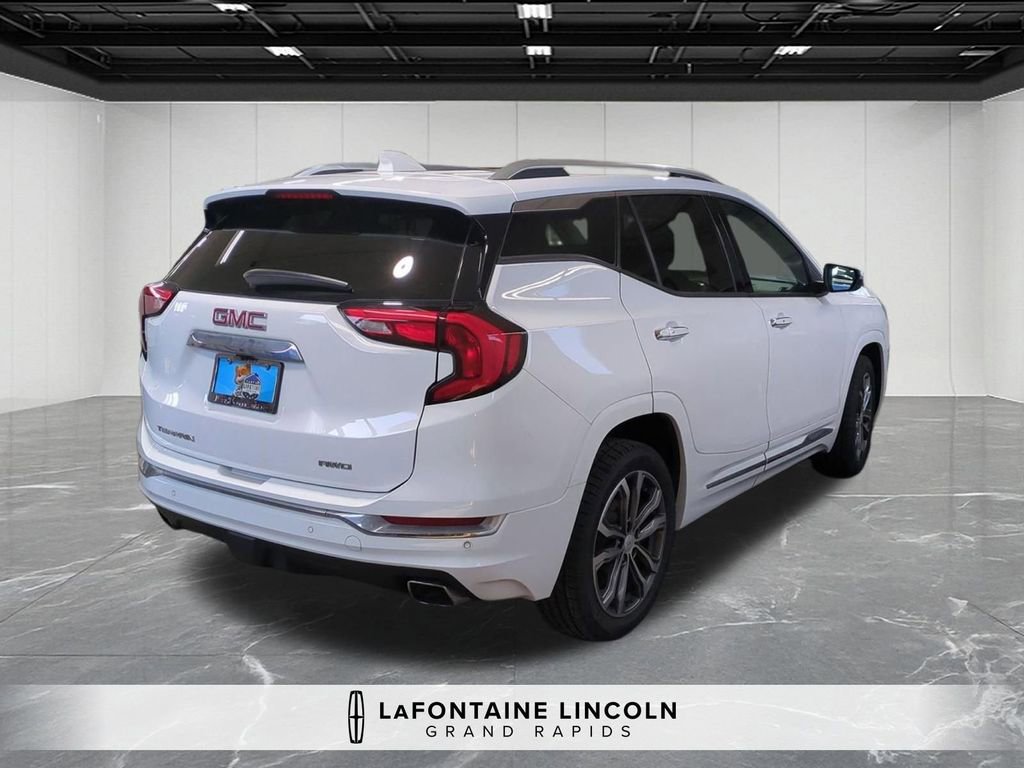 Used 2020 GMC Terrain Denali w/ Denali Premium Package image 5