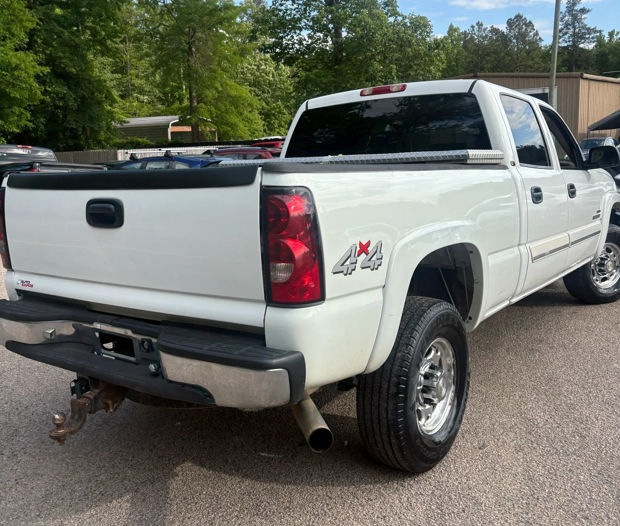 Used 2006 Chevrolet Silverado 2500 LT w/ Heavy-Duty Power Package AWD/4WD image 7