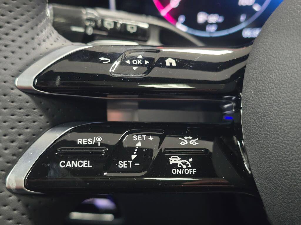 New 2026 Mercedes-Benz GLC 300 4MATIC image 41