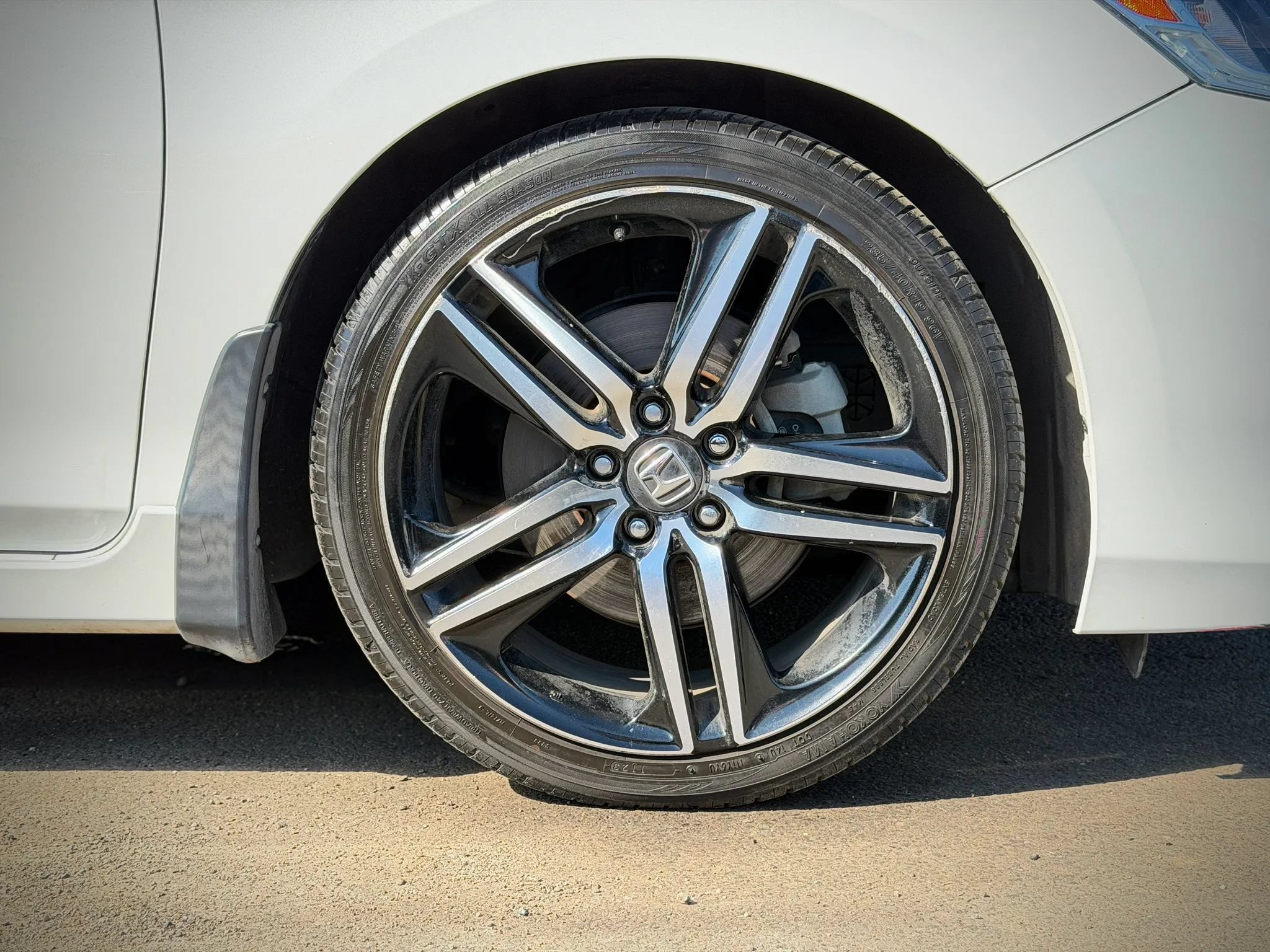 Used 2017 Honda Accord Sport image 19
