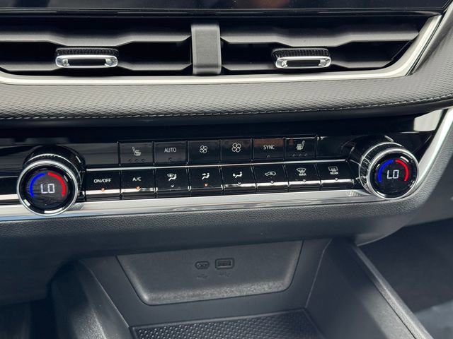 New 2026 Chevrolet Equinox LT w/ Convenience Package II image 15