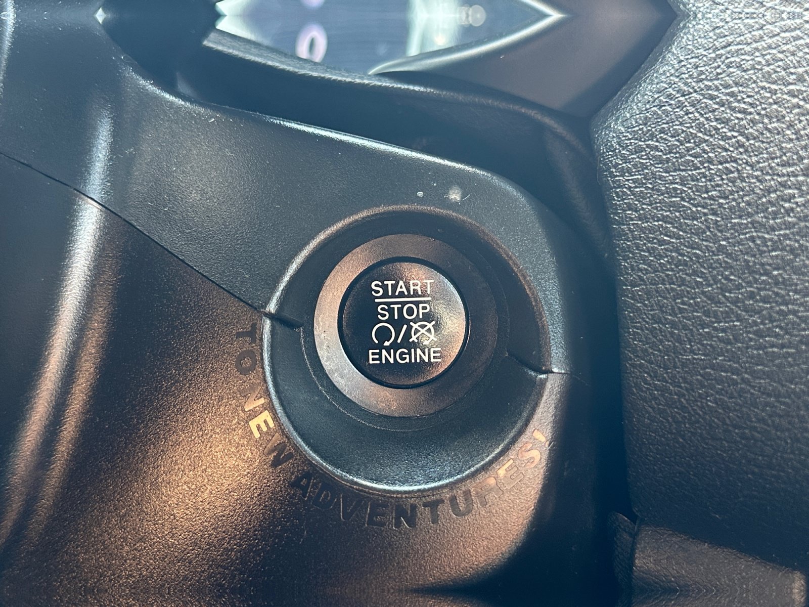 Used 2019 Jeep Renegade Trailhawk w/ Cold Weather Group II AWD/4WD image 21