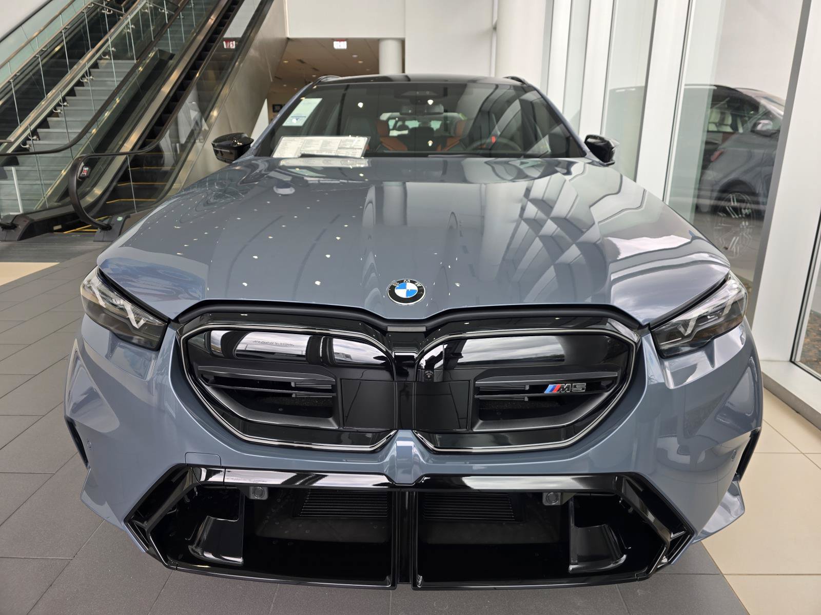 New 2027 BMW M5 Touring AWD/4WD image 2