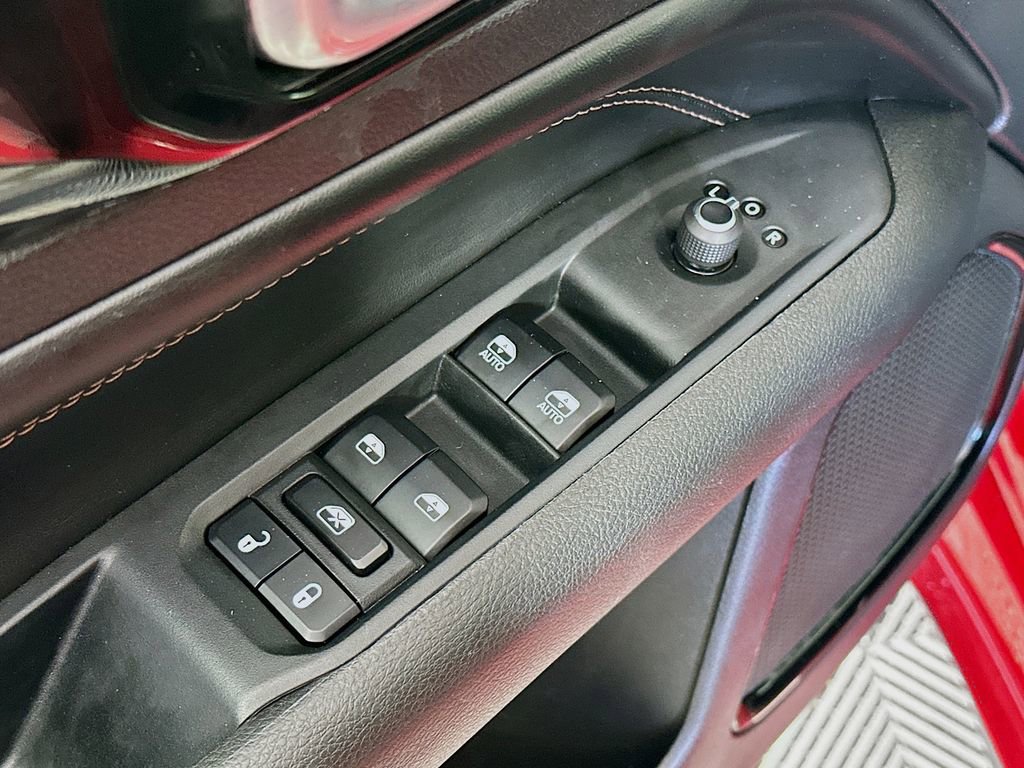 Certified 2023 Jeep Compass Limited image 27