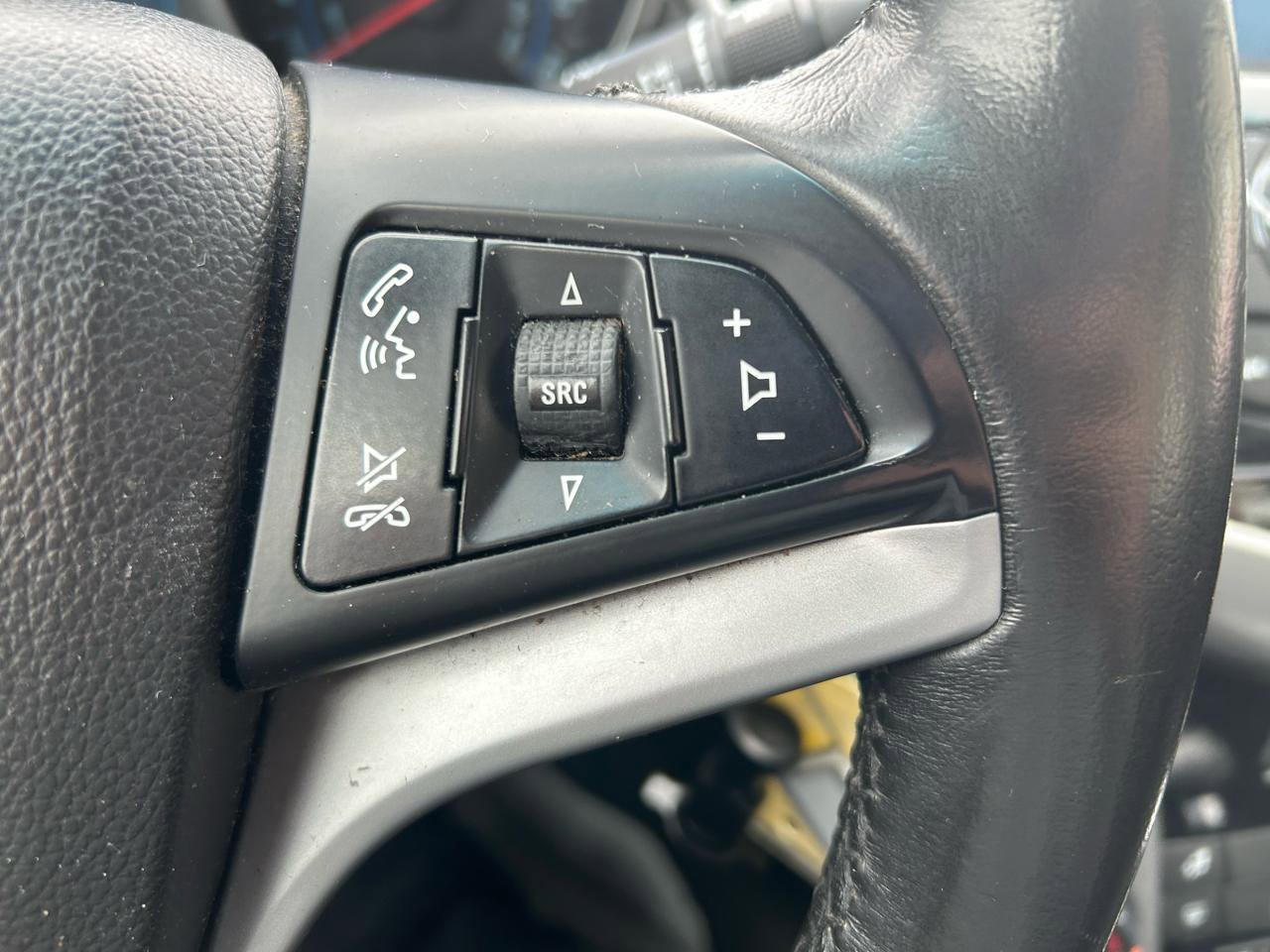 Used 2014 Chevrolet Cruze LT FWD image 19