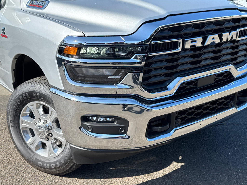 New 2026 RAM 3500 Big Horn AWD/4WD image 6