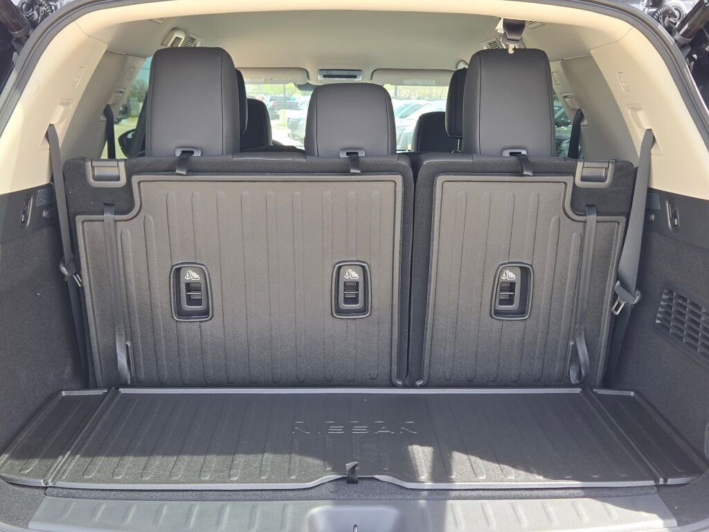 New 2026 Nissan Pathfinder SL w/ Cargo Package AWD/4WD image 13