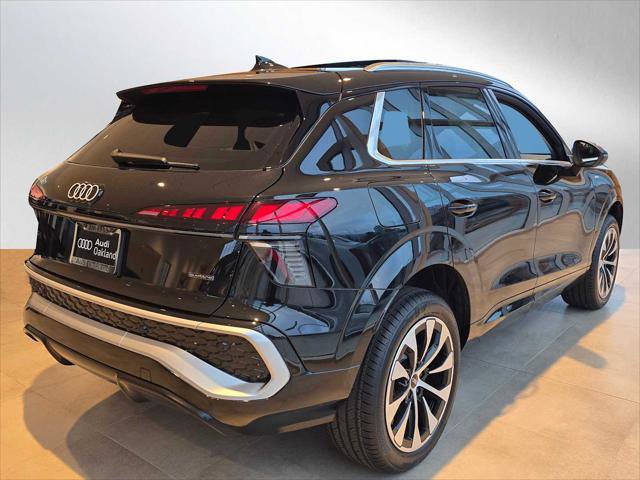 New 2026 Audi Q3 quattro 2.0T image 2