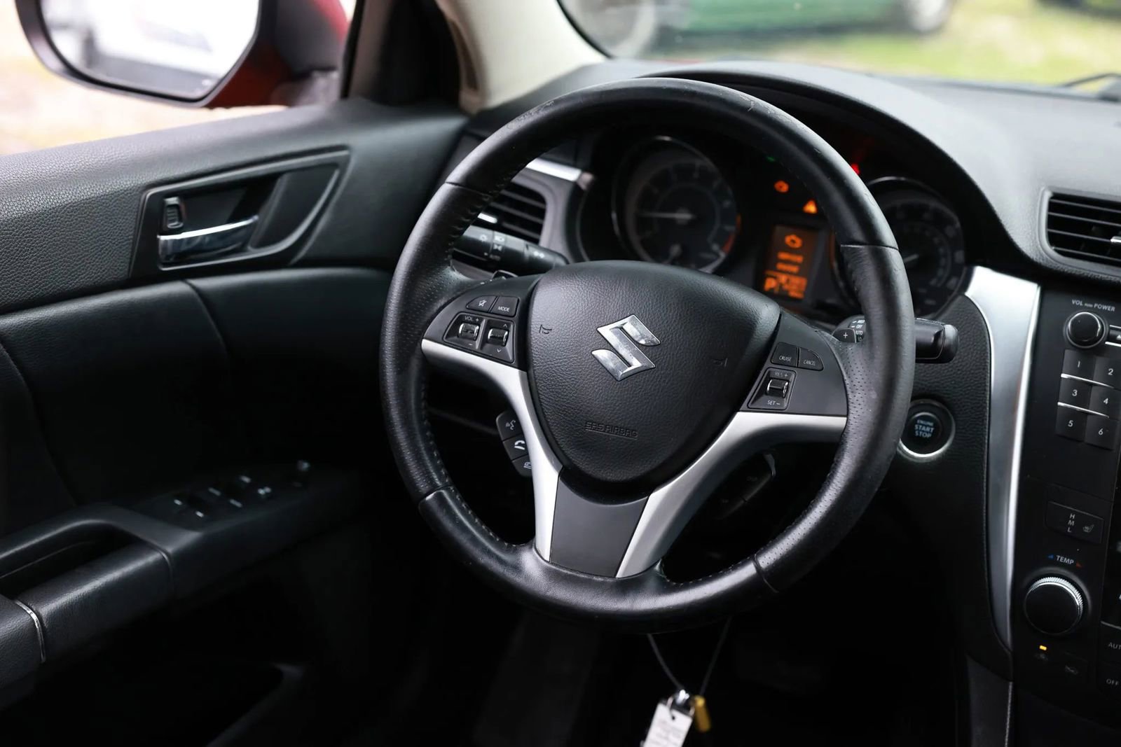 Used 2012 Suzuki Kizashi Sport SLS image 28