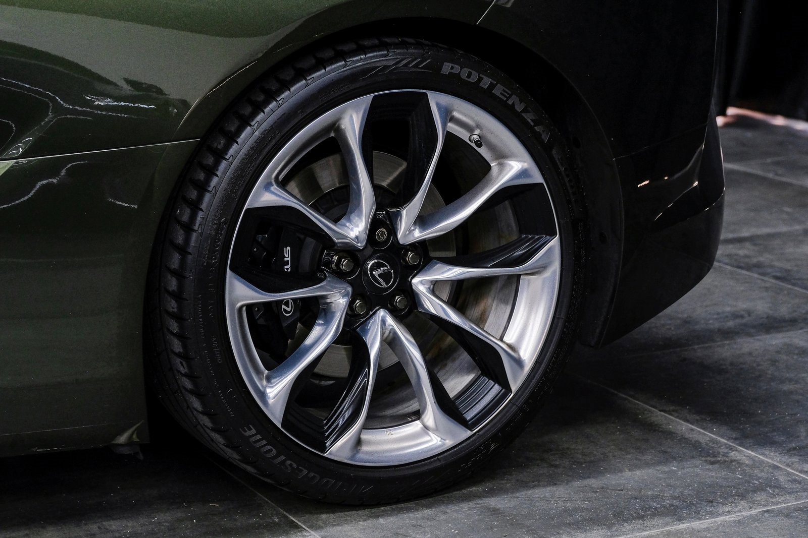 Used 2021 Lexus LC 500 Coupe w/ Performance Package image 59