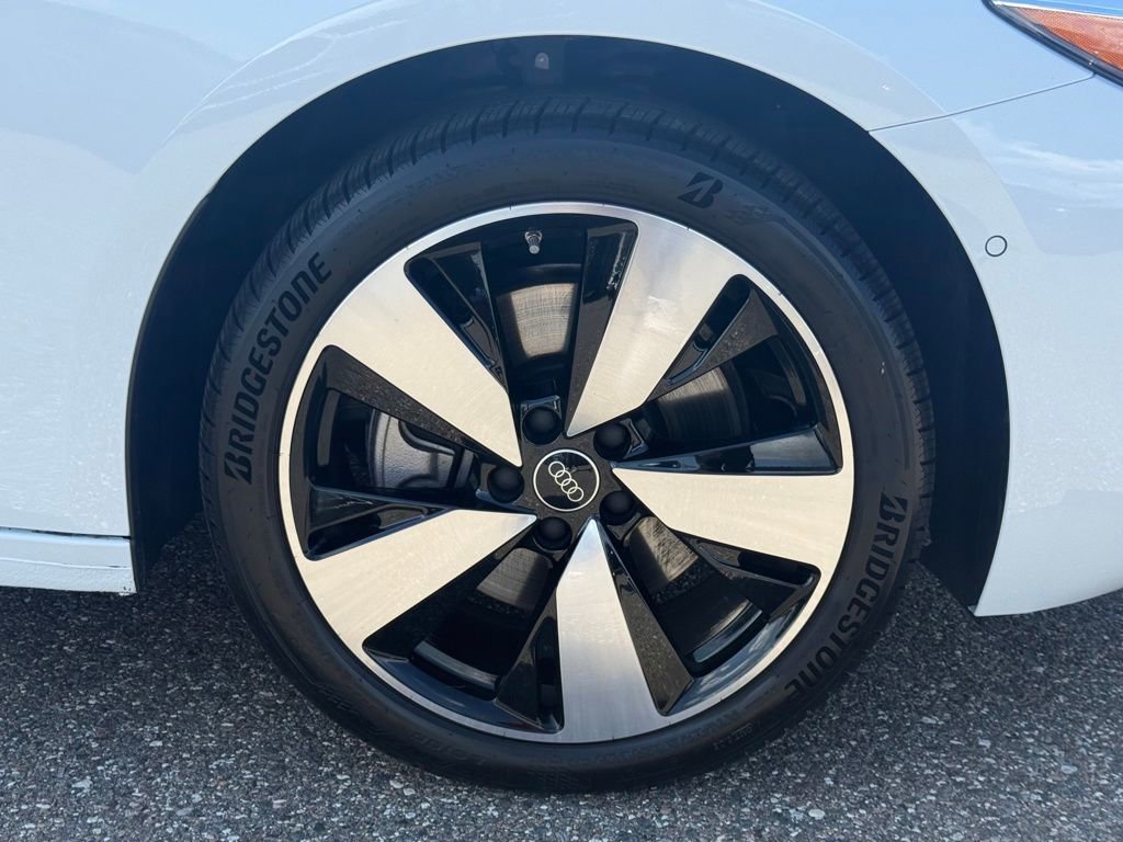 Used 2025 Audi A5 2.0T Premium w/ Convenience Package image 39