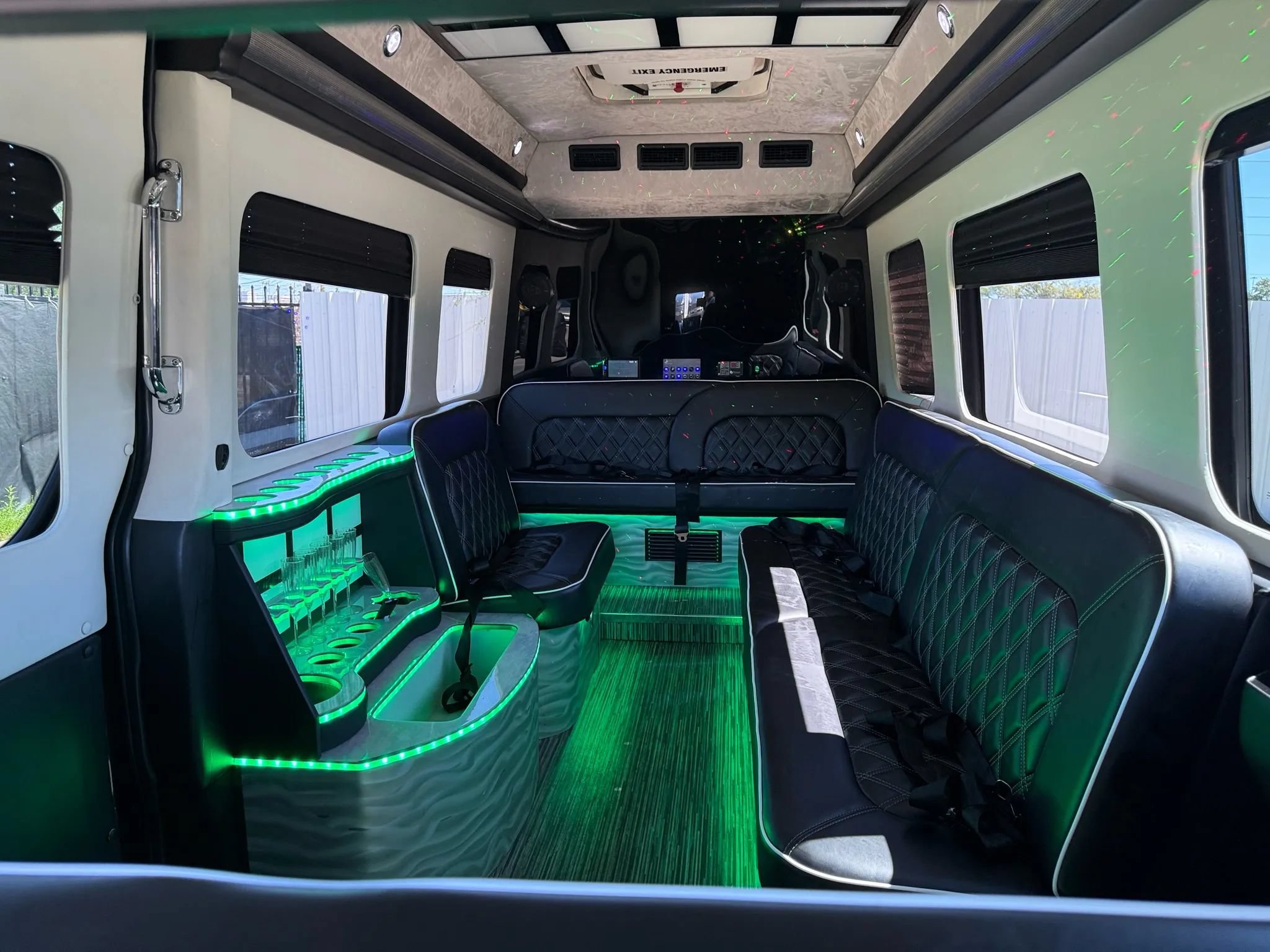 Used 2023 Mercedes-Benz Sprinter 3500 image 2