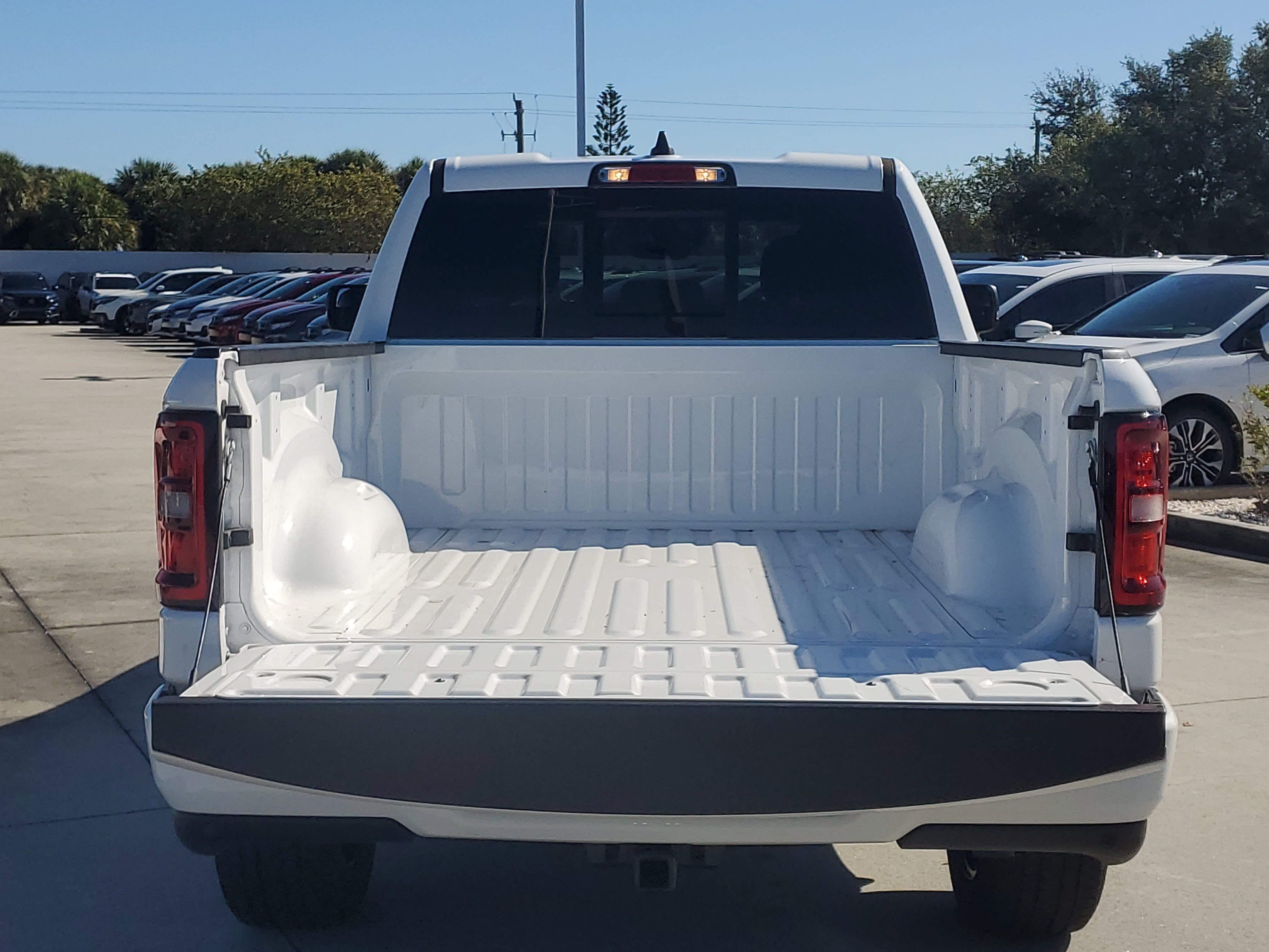 Used 2025 RAM 1500 Big Horn AWD/4WD image 10