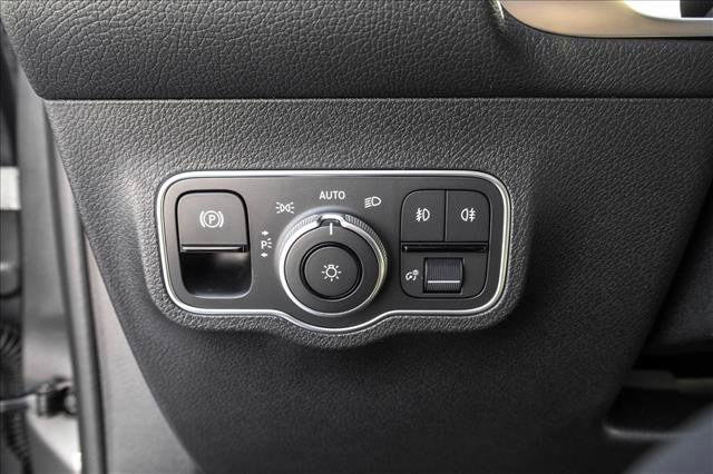 New 2026 Mercedes-Benz GLB 250 4MATIC image 15