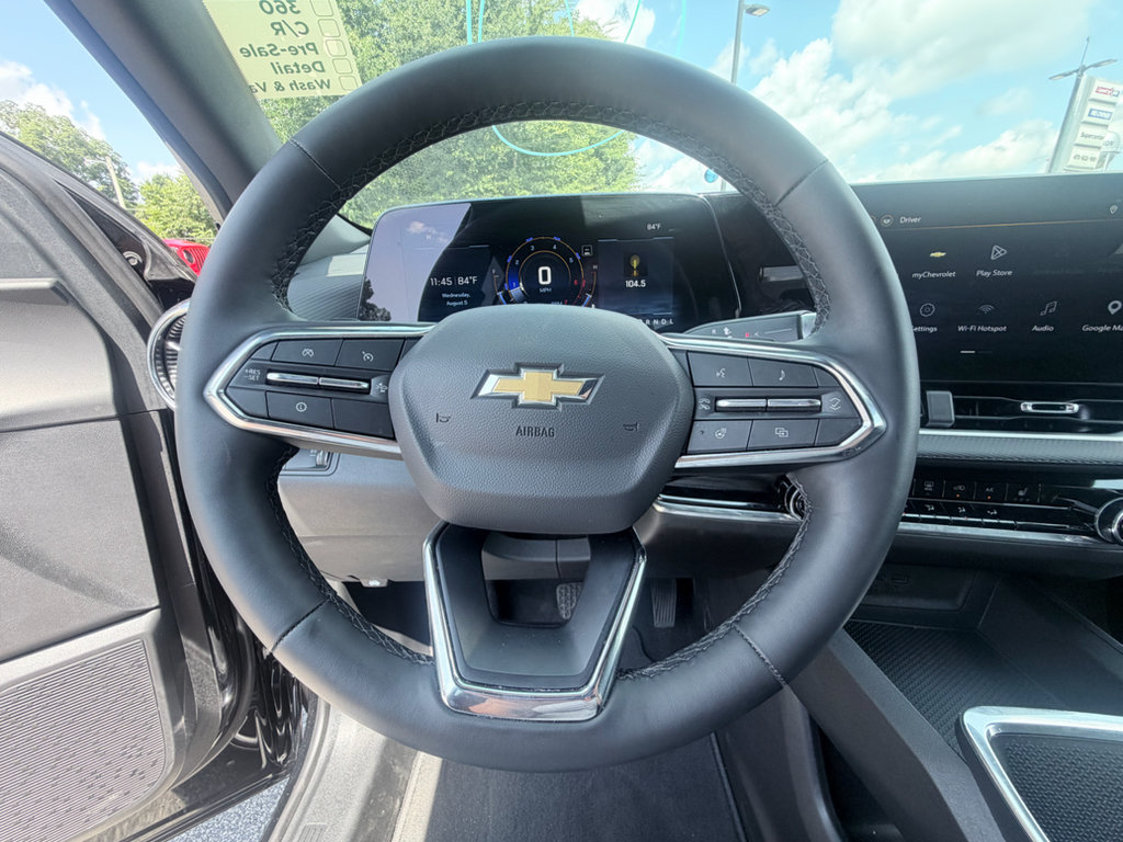 Used 2026 Chevrolet Equinox LT FWD image 11