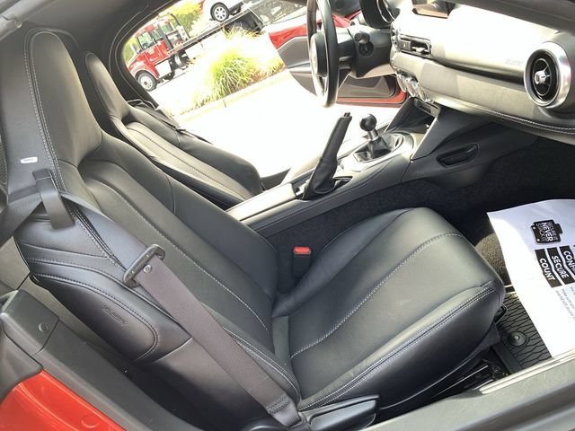 Used 2024 MAZDA MX-5 Miata Grand Touring RWD image 10
