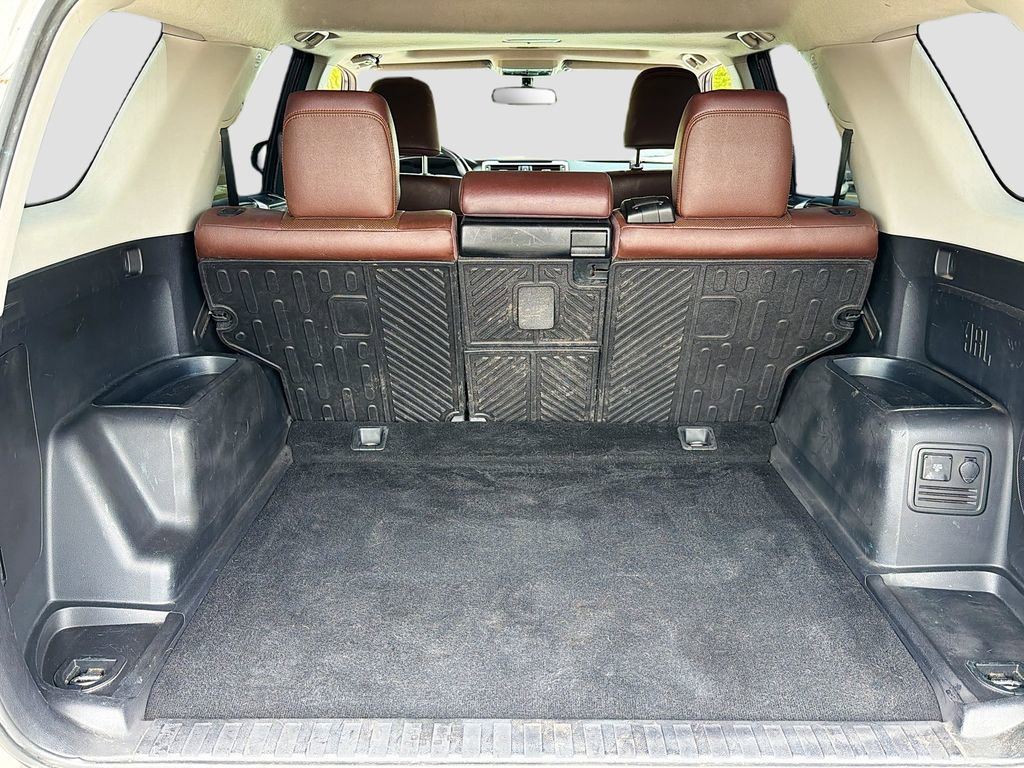 Used 2014 Toyota 4Runner Limited AWD/4WD image 37
