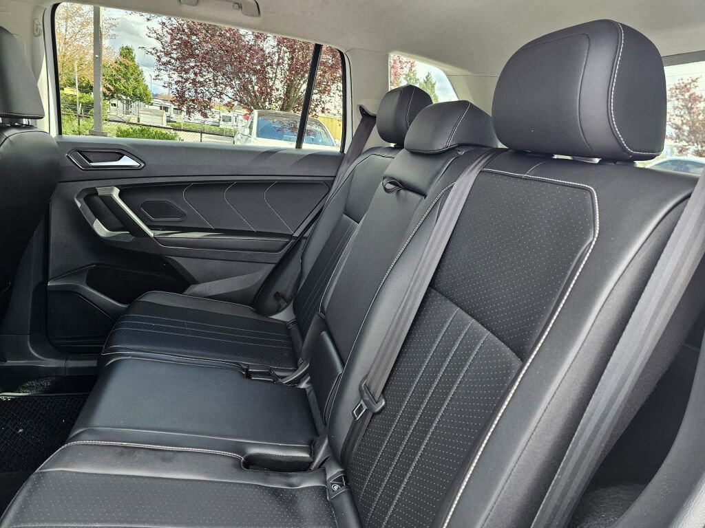 Used 2022 Volkswagen Tiguan SE image 21