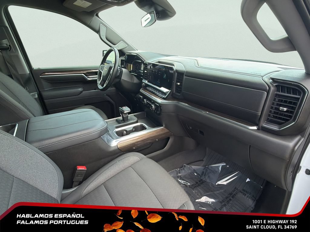 Used 2025 Chevrolet Silverado 1500 LT RWD image 32